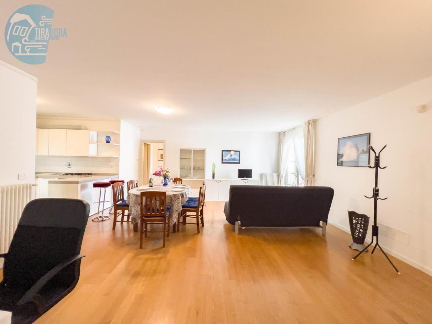 דירות טריאסטה Cattedrale 5 Tirabora Short Rent מראה חיצוני תמונה