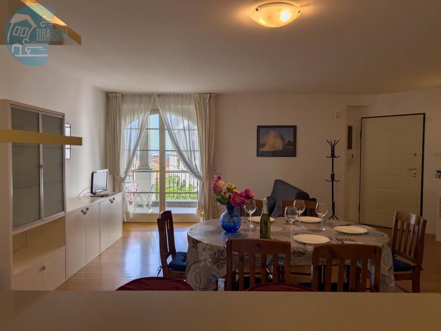 דירות טריאסטה Cattedrale 5 Tirabora Short Rent מראה חיצוני תמונה