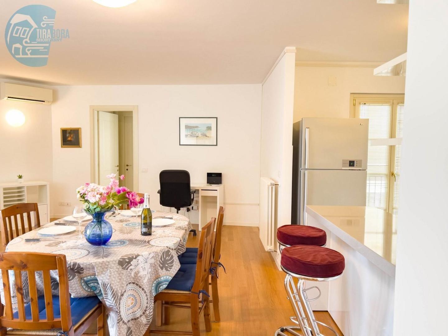 דירות טריאסטה Cattedrale 5 Tirabora Short Rent מראה חיצוני תמונה